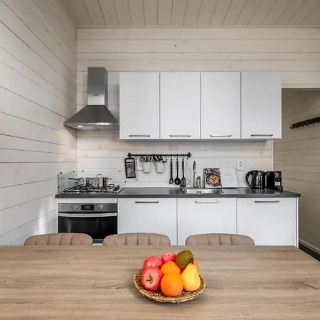 Modern Waterfront Lodge, Located Within Surroundings Сasa de vacaciones Schayk
